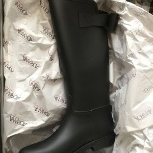 Adriana New York rain boots black size 7